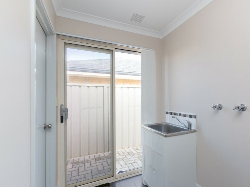 3b Padua Road, Piara Waters WA 6112