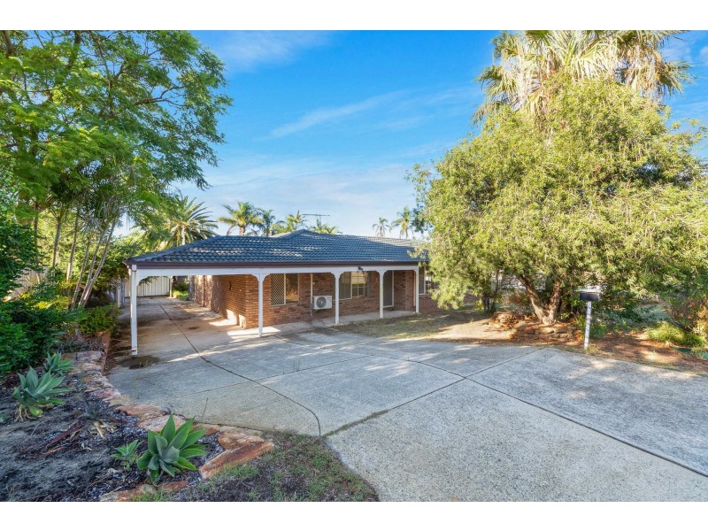 4 Grassbird Loop, Yangebup WA 6164
