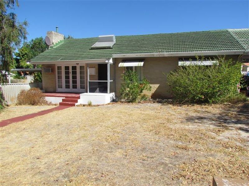 77 Henley Street, Como WA 6152