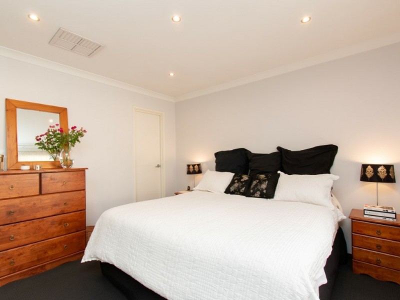 2/69 Corbel Street, Shelley WA 6148