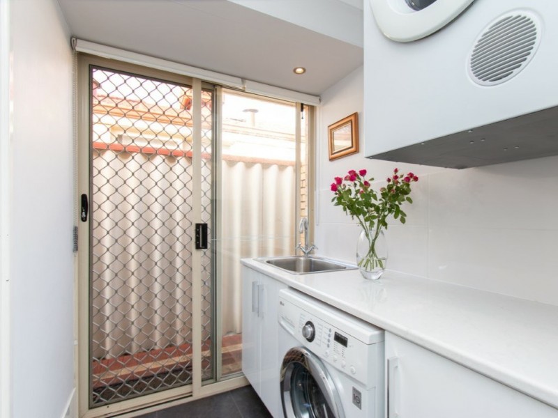 2/69 Corbel Street, Shelley WA 6148