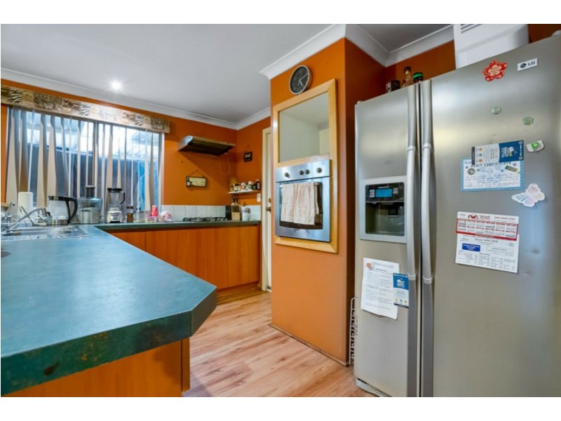 12 Marav Court, Success WA 6164