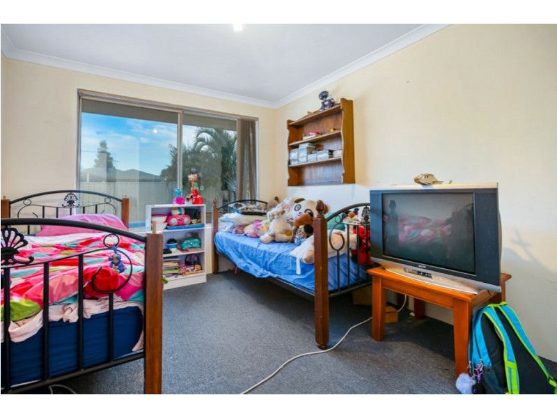 12 Marav Court, Success WA 6164