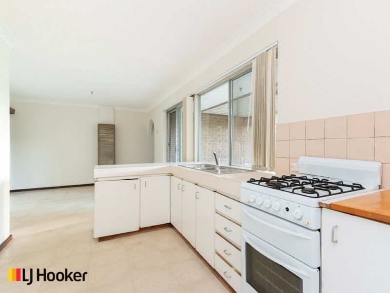 12 Periwinkle Way, Parkwood WA 6147