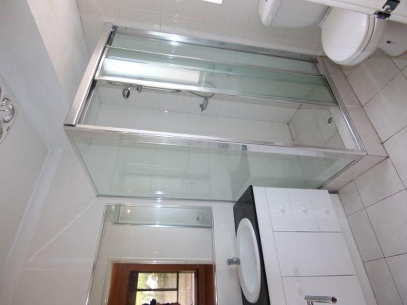 6A Moseley Hill, Kardinya WA 6163