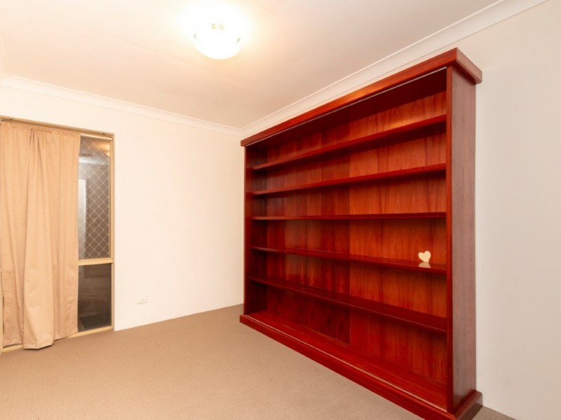 91 Elderberry Drive, South Lake WA 6164