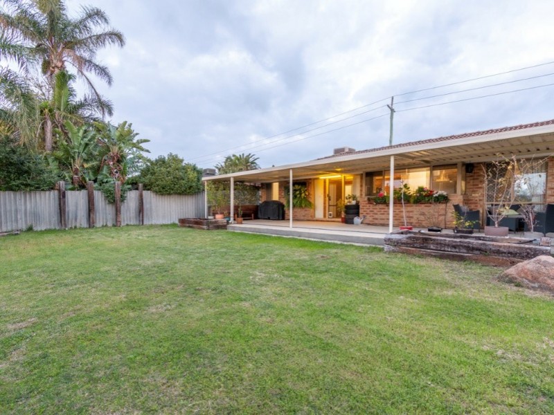 91 Elderberry Drive, South Lake WA 6164