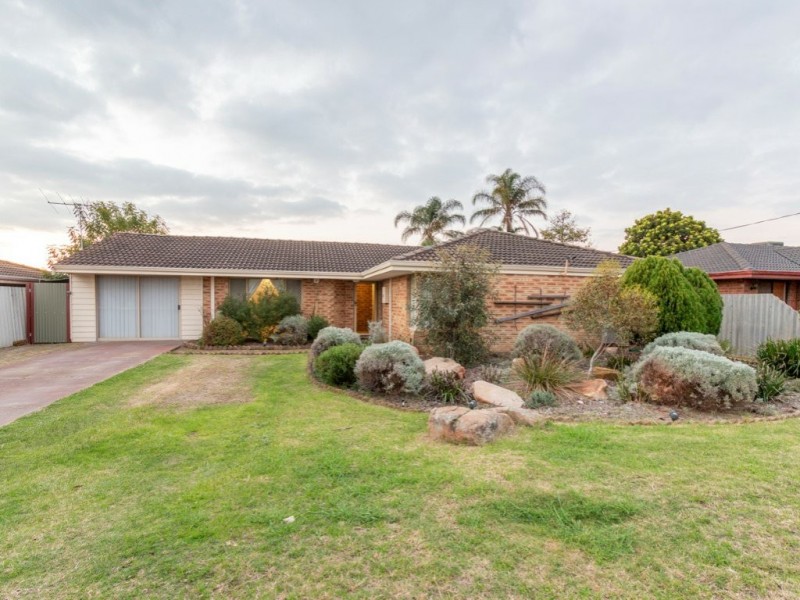 91 Elderberry Drive, South Lake WA 6164