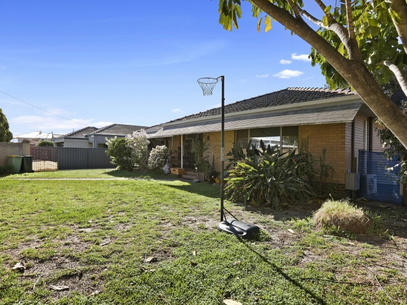 66 Tudor Avenue South, Riverton WA 6148