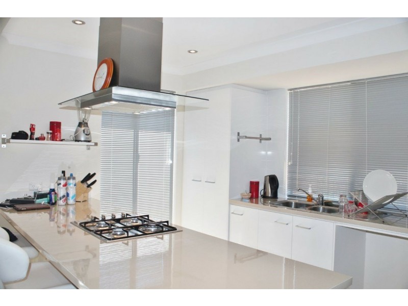 4/15 Suttor Drive, Success WA 6164