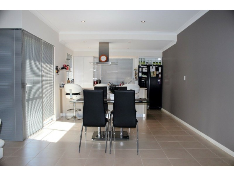 4/15 Suttor Drive, Success WA 6164