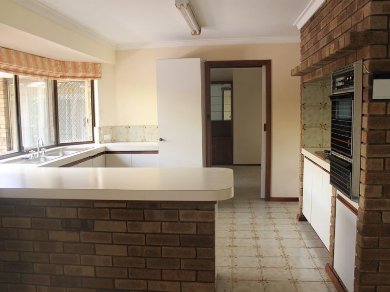 31 Marsengo Road, Bateman WA 6150