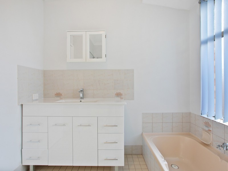 16a Labyrinth Way, South Lake WA 6164