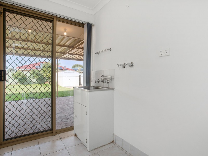 16a Labyrinth Way, South Lake WA 6164