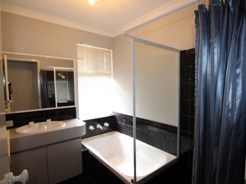 1 Sorell Way, Atwell WA 6164