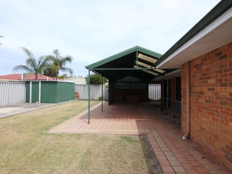 1 Sorell Way, Atwell WA 6164