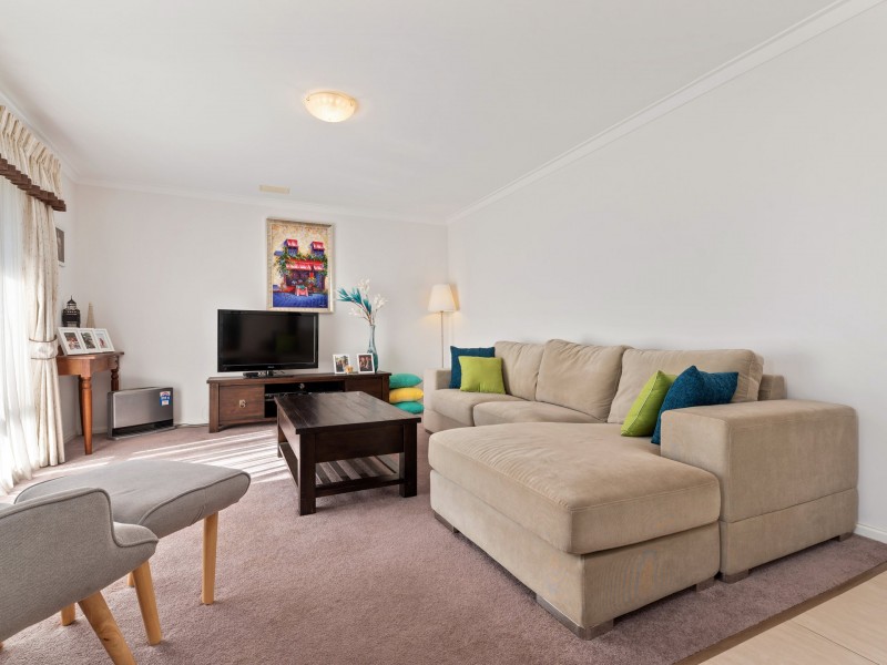 16 Keslake Way, Parkwood WA 6147