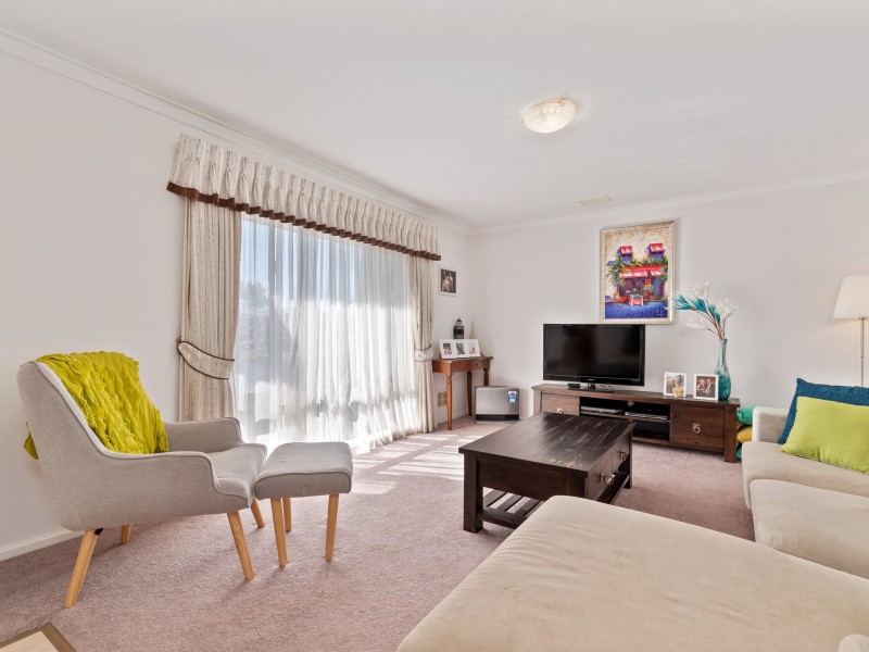 16 Keslake Way, Parkwood WA 6147