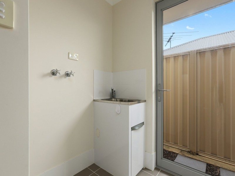 16 McLaren Avenue, Beeliar WA 6164