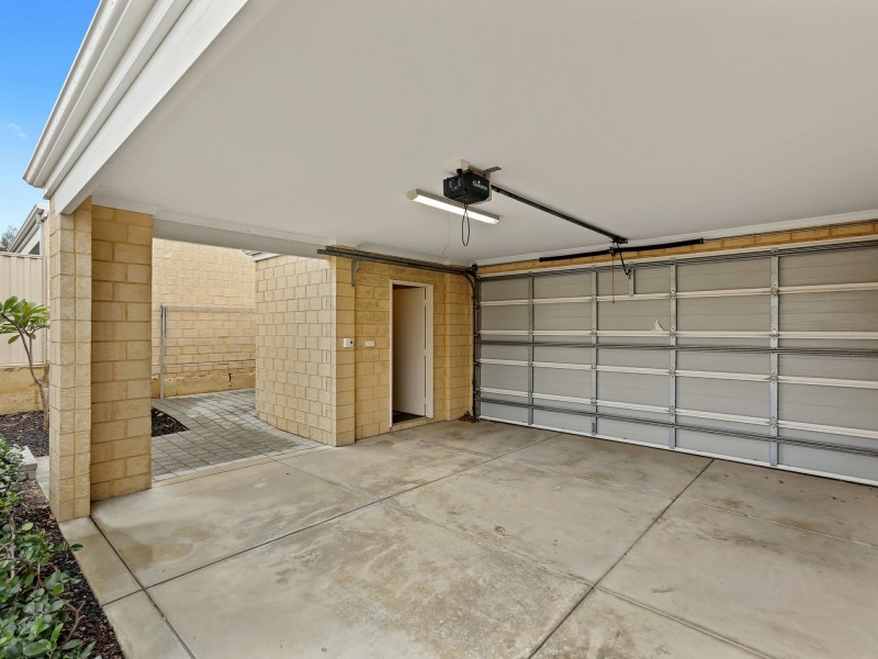 16 McLaren Avenue, Beeliar WA 6164