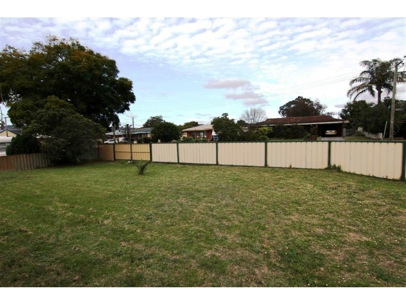 3 Rosekelly Road, Gosnells WA 6110