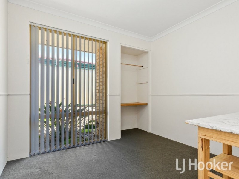 8 Diviney Court, Parkwood WA 6147