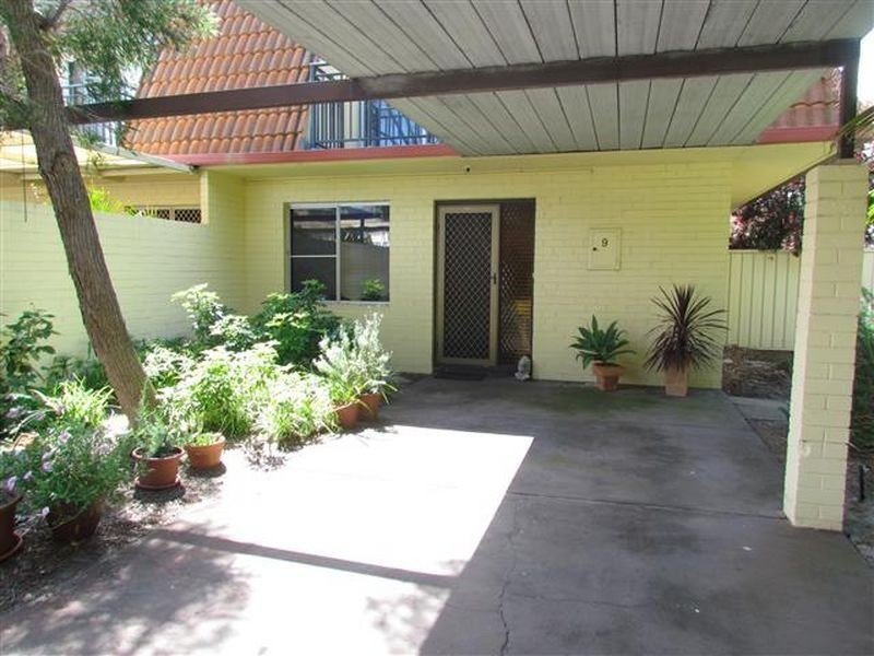 9/19 Freesia Way, Willetton WA 6155