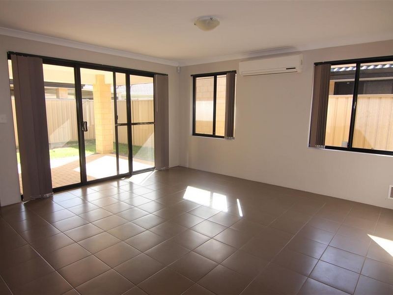 16 Bunratty Link, Canning Vale WA 6155