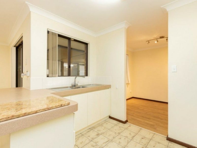 11 Keslake Way, Parkwood WA 6147