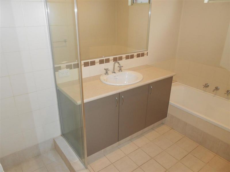 43b Stroughton Road, Westminster WA 6061