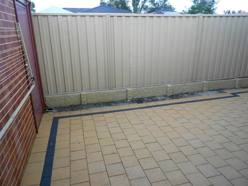 43b Stroughton Road, Westminster WA 6061