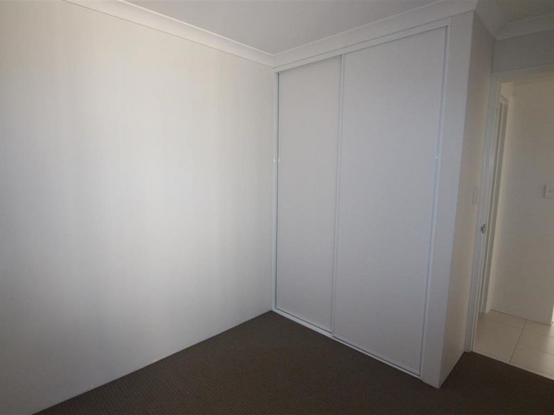 4/33 Banyard Avenue, Kelmscott WA 6111