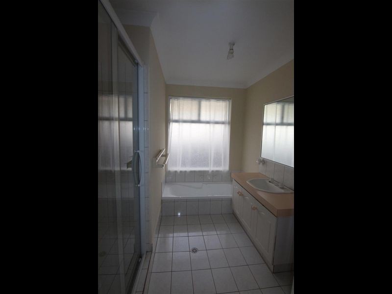 17 Cameron Court, Willetton WA 6155