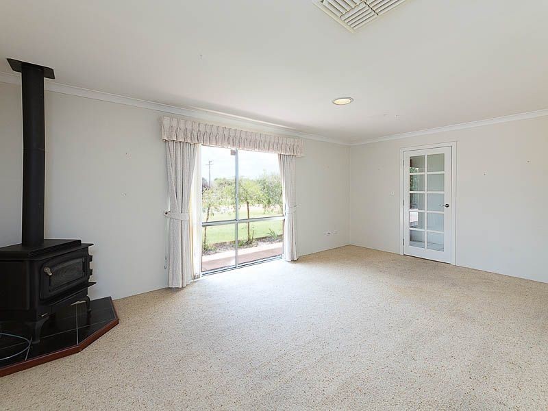 7 Cobalt Place, Riverton WA 6148