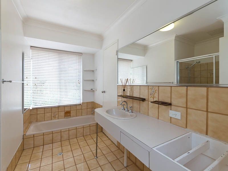 7 Cobalt Place, Riverton WA 6148