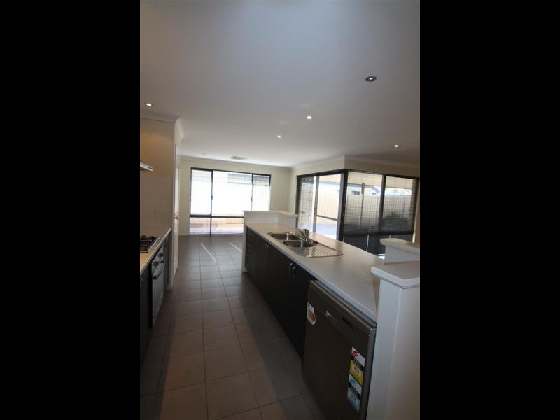17 Newell Loop, Gosnells WA 6110