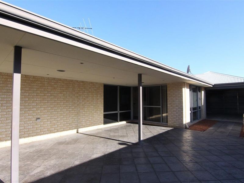 17 Newell Loop, Gosnells WA 6110