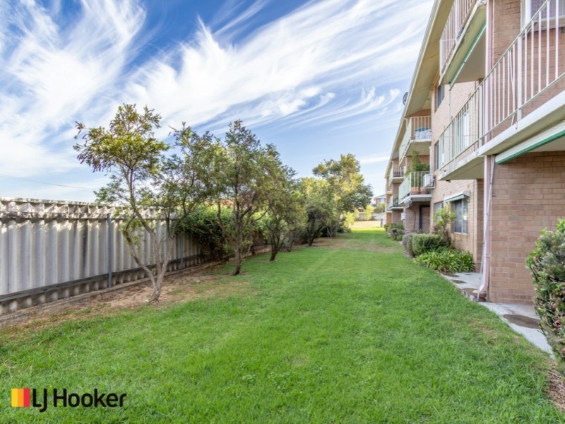 4/150 Healy Road, Hamilton Hill WA 6163