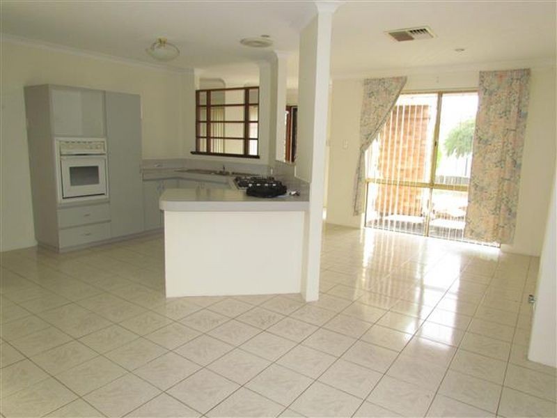 58 Baxter Close, Huntingdale WA 6110