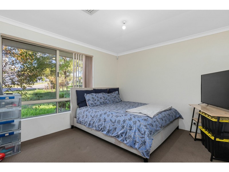 13 Centaury Close, Beeliar WA 6164