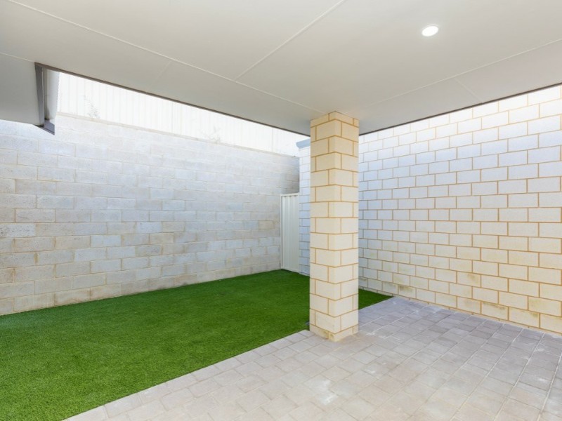 35 Lewisham Vista, Success WA 6164