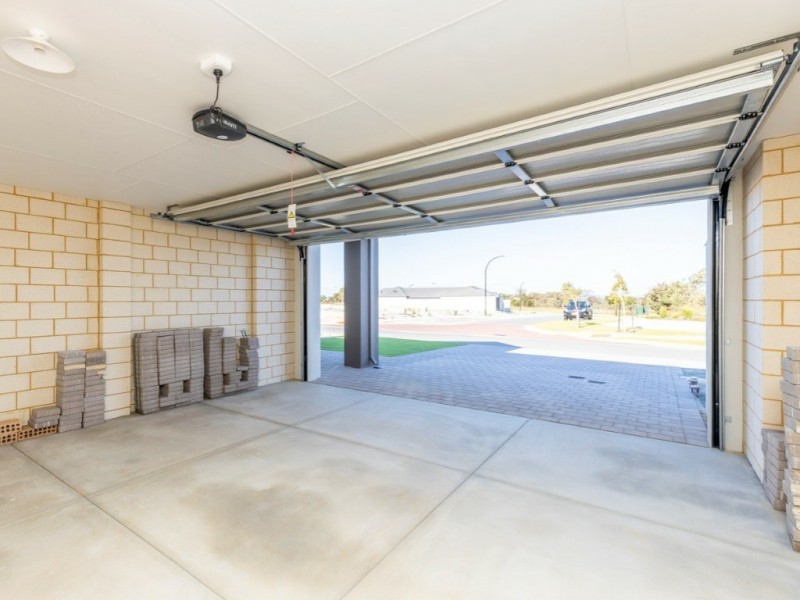 35 Lewisham Vista, Success WA 6164