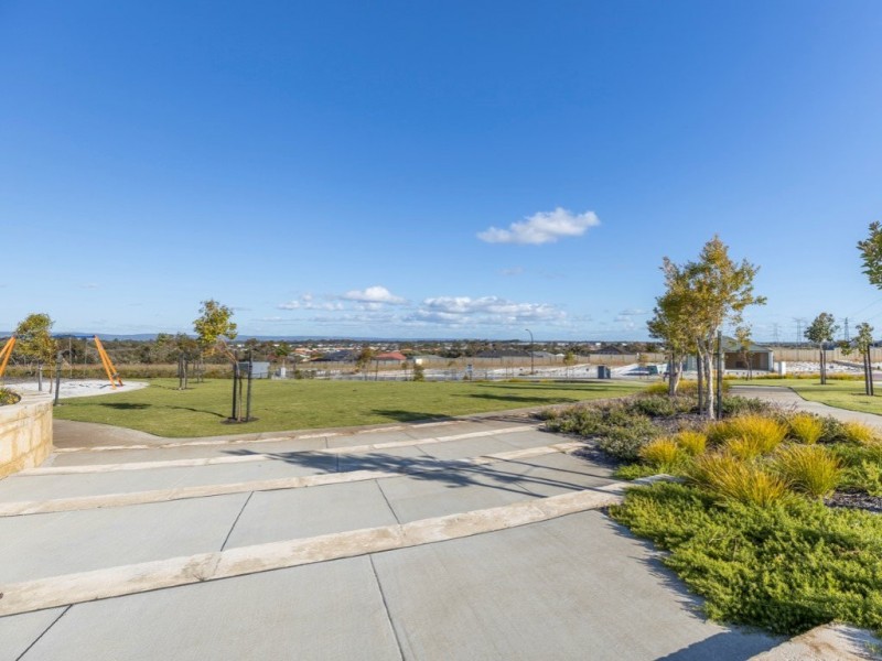 35 Lewisham Vista, Success WA 6164