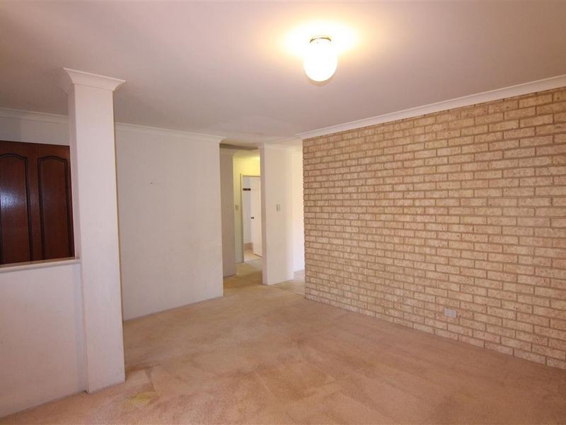 6/15 Summer Place, Thornlie WA 6108
