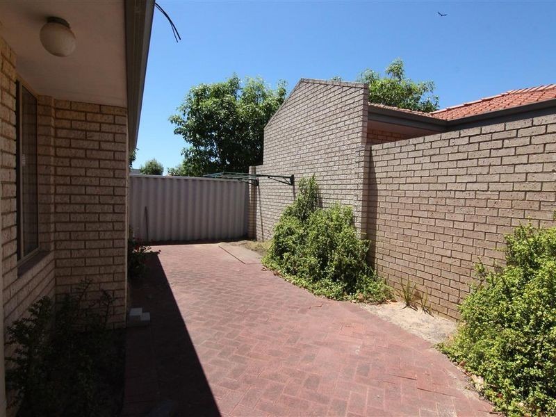 6/15 Summer Place, Thornlie WA 6108