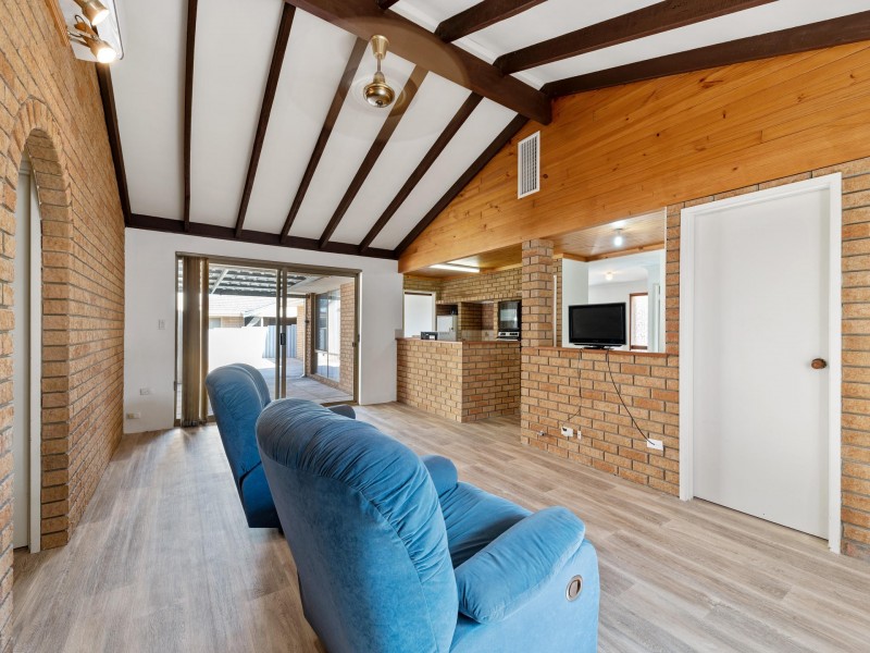 30 Mason Court, South Lake WA 6164