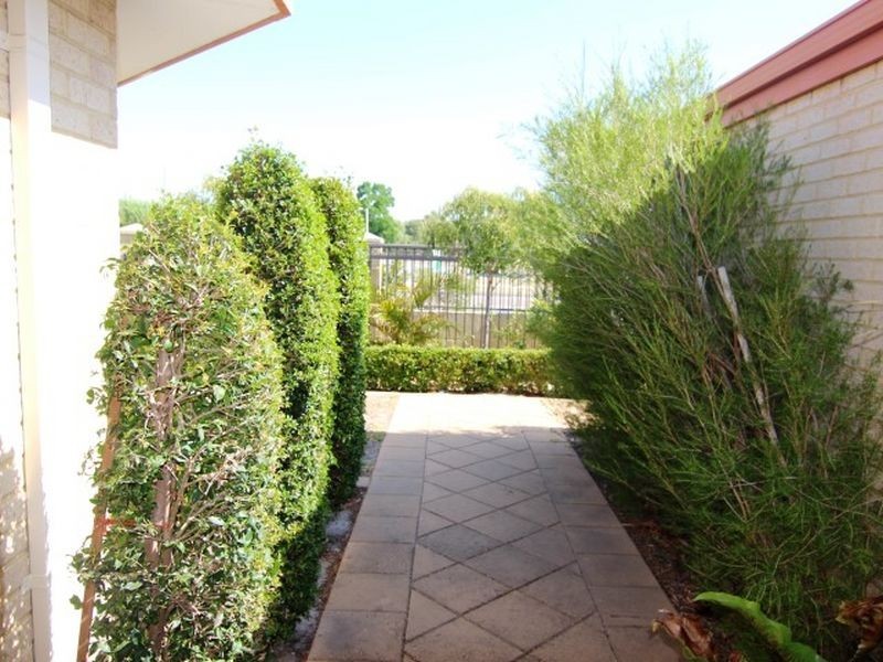 126 Collins Road, Willetton WA 6155