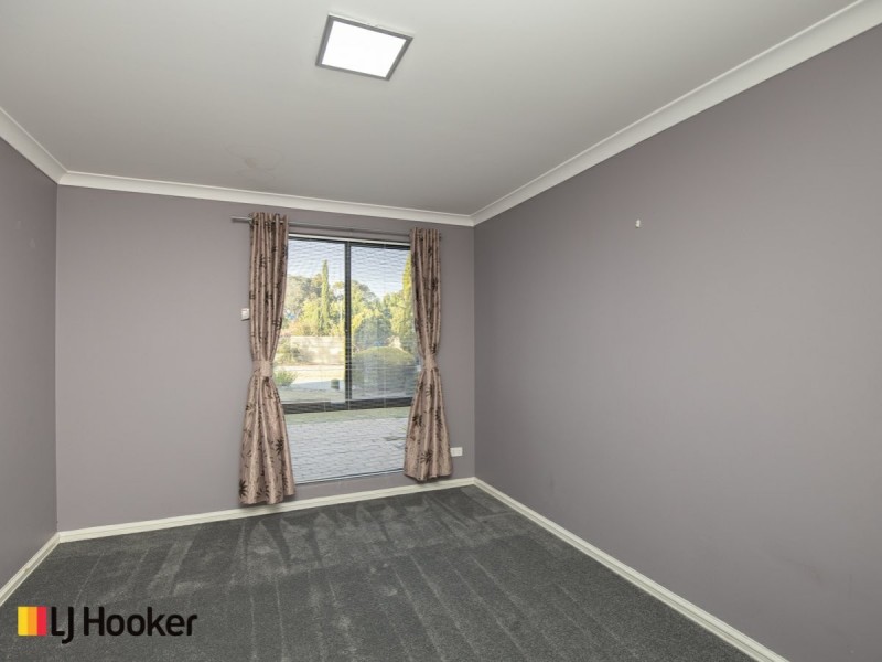 8 Cameron Court, Willetton WA 6155