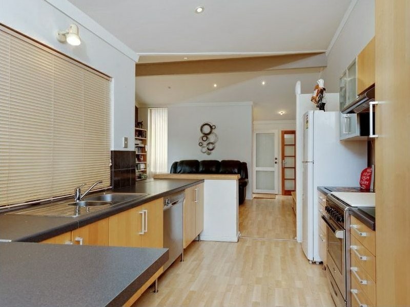 38 Vellgrove Avenue, Parkwood WA 6147