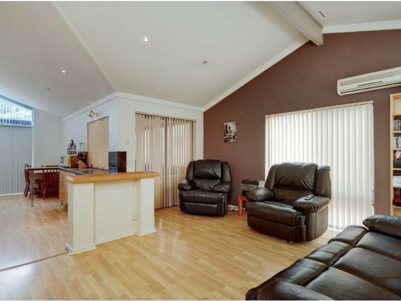 38 Vellgrove Avenue, Parkwood WA 6147